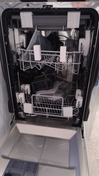 Съдомиялна за вграждане Candy-Кенди 45 см 11 комплекта  Wash & Dry 35'