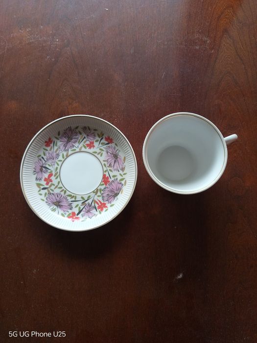 Порцеланови чаши