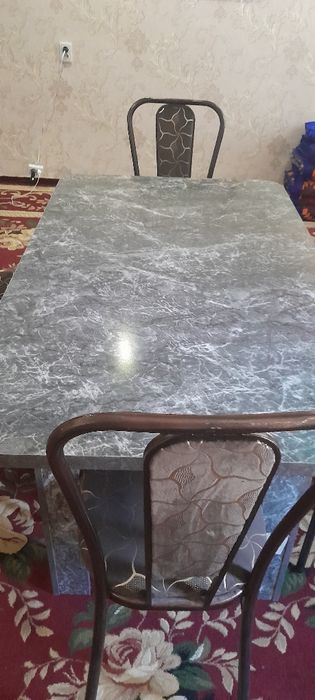 1 Стол и 6 стулчик. Новый.