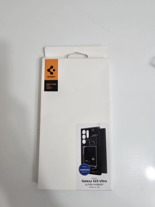 Продам чехол Spigen S23 Ultra Торг есть