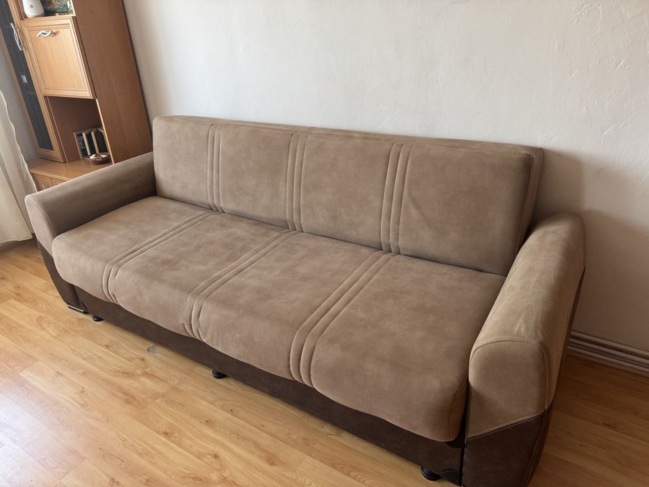 Vând canapea extensibiliă
