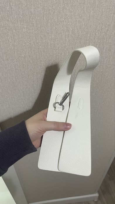 Продам сумку белую