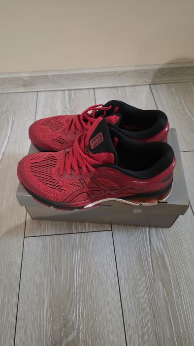 Маратонки Asics, номер 40