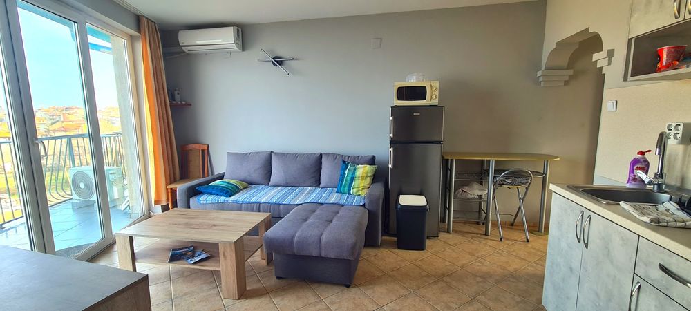 Продава се Двустаен апартамент в Черноморец - 75 кв.м за 1134 €/кв.м - Снимка #2