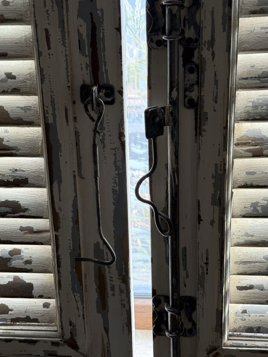 Usa /fereastra decorativa