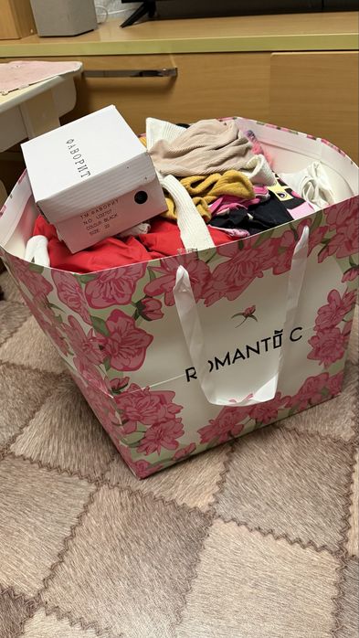 Продам Детскую  одежду для девочки