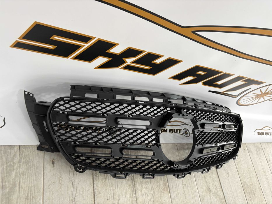Grila radiator Mercedes E class W213 dupa 2016 cod A2138881400 NOUA