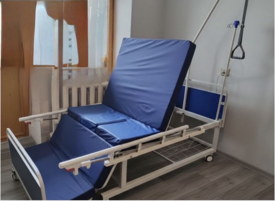 Медицинская кровать