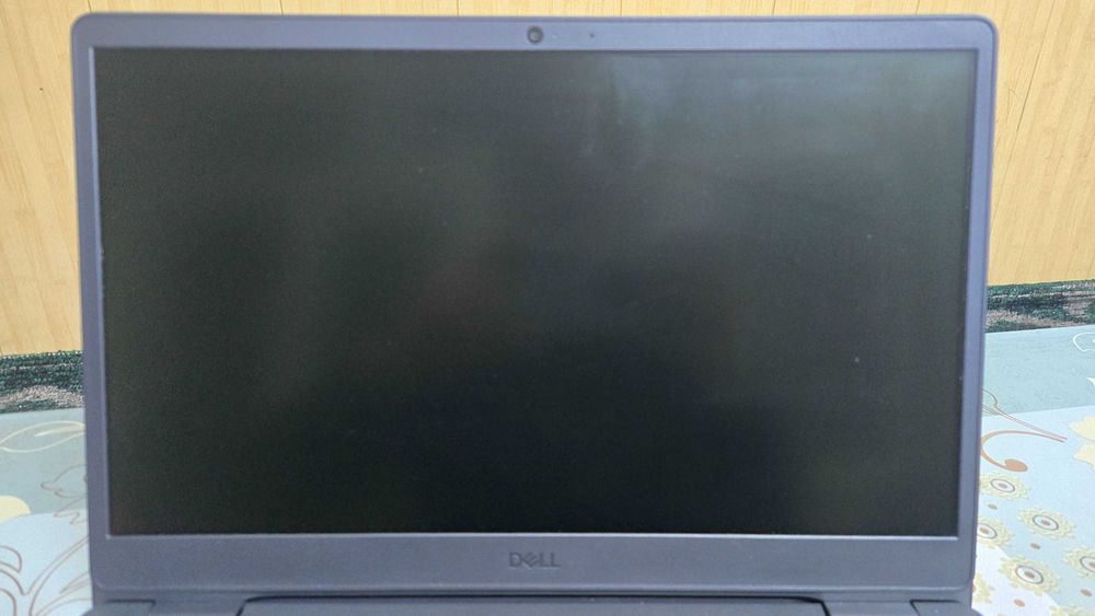 Dell 11th 15.6HD/ i5-1135g7/ 8gb/ SSD-256gb/ Intel iris xe graphics