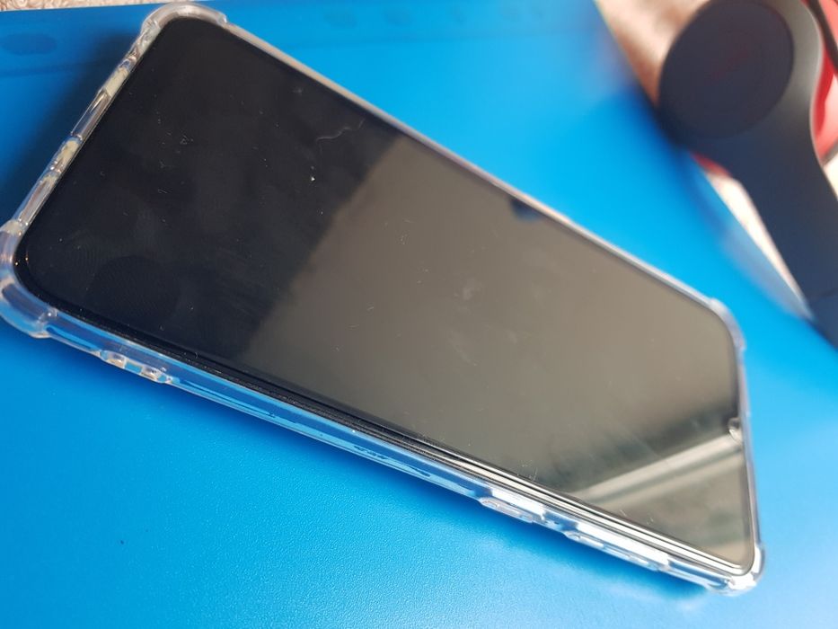Samsung Galaxy A30 смартфон