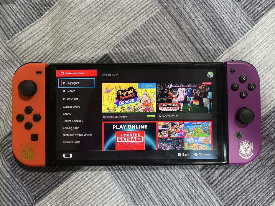 Nintendo Switch OLED с игри и аксесоари