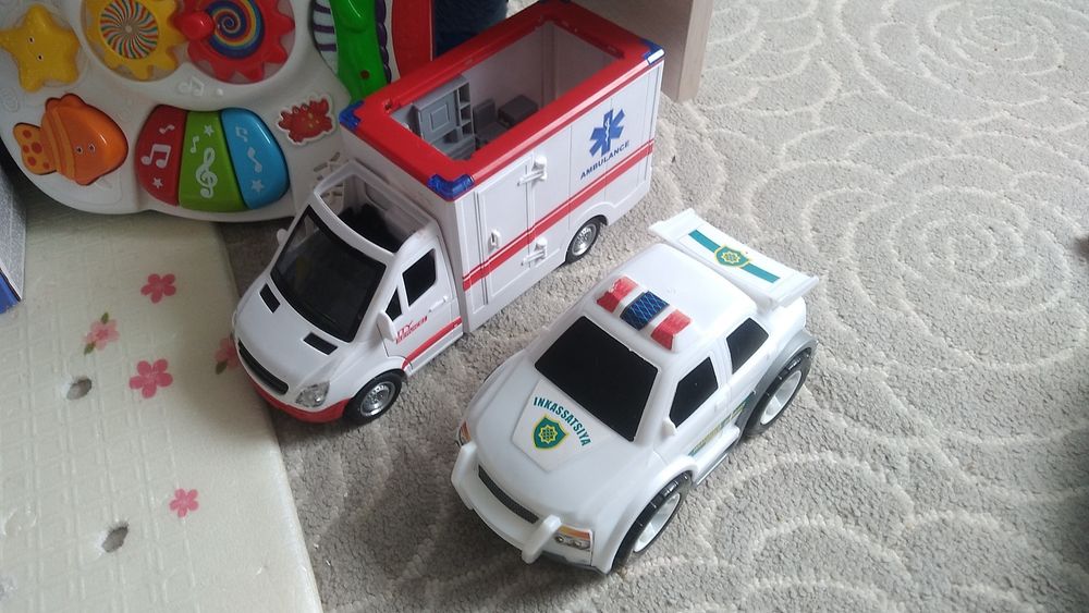 Продам детские игрушки б . У