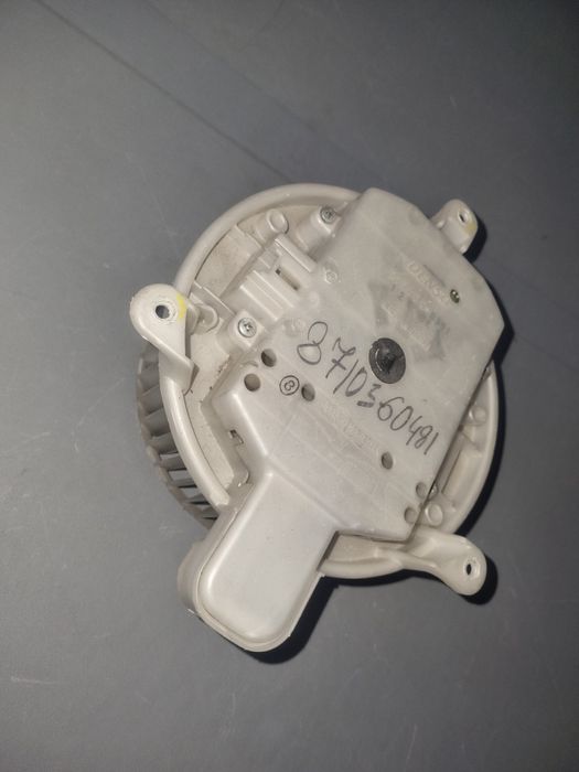 Продам вентилятор на крузак 200, бу оригинал