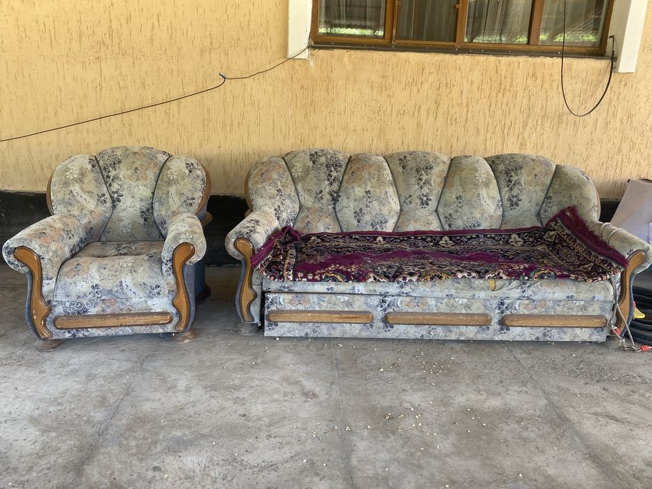 Продам фиоменную тройку