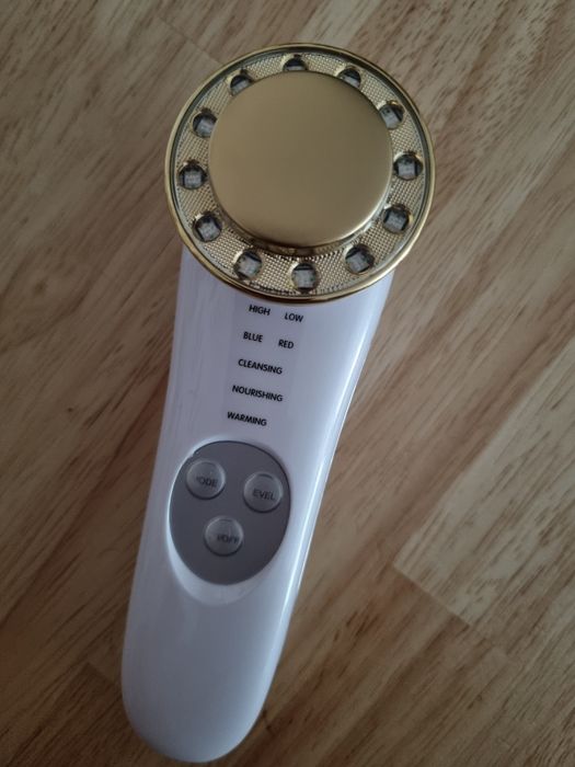 Aparat tratament și îngrijire facială 5 în 1 Merkie.