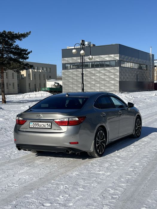 Лексус  еs   250