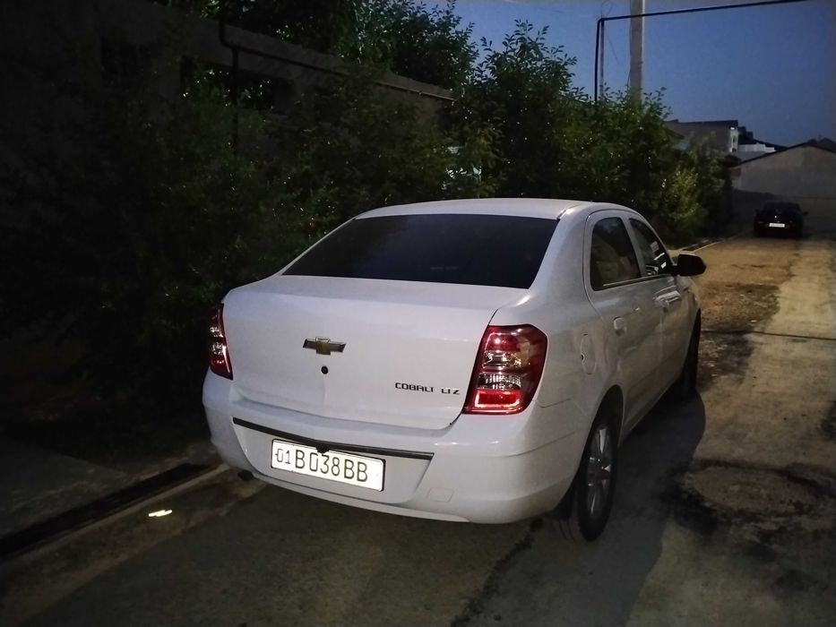 Chevrolet Cobalt yaxshi xaydalgan
