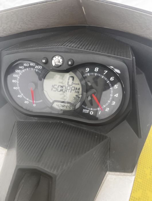 Snowmobil Ski Doo summit 800R 2009