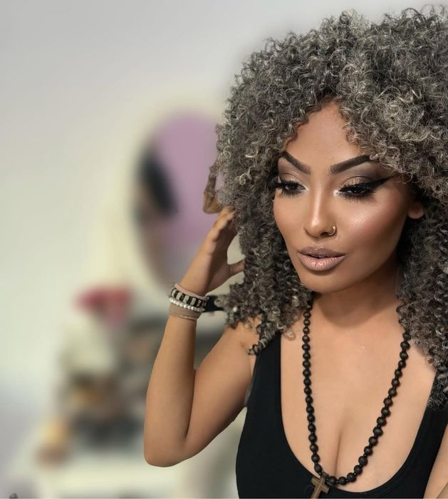 Machiaj la domiciliu/ Make-up artist