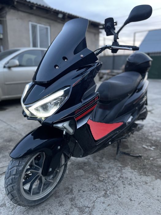 Мопед скутер мото