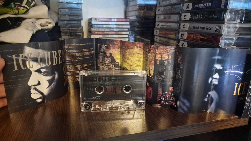 Caseta - Ice Cube - War & Peace Vol. 1 - 1998 - prima editie