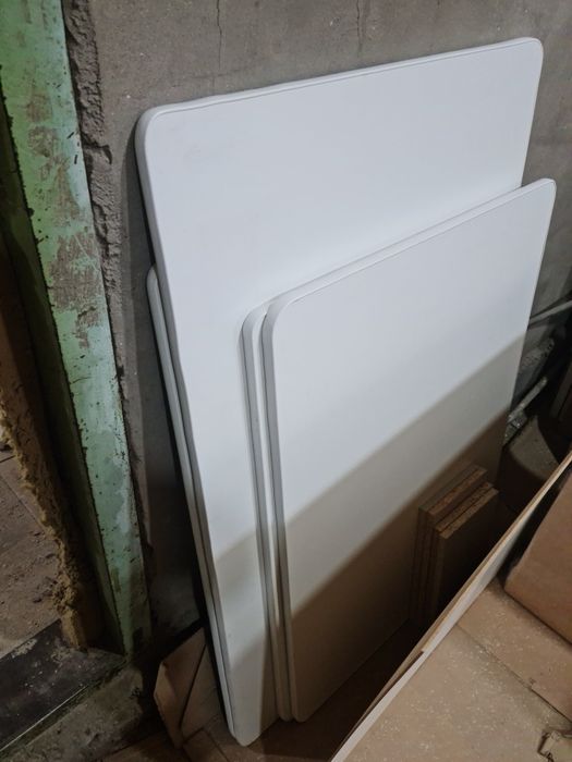 Стол кухонный с табуретками