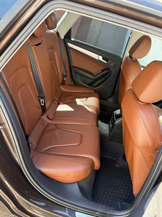 Vand Audi A4 B8 2011