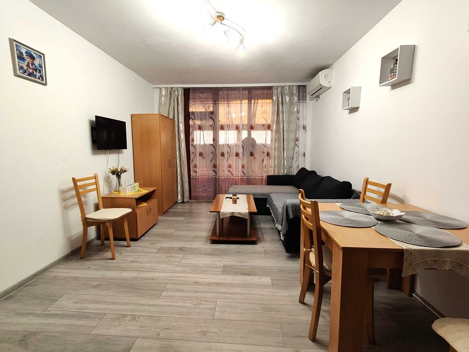 ТОП  НАЕМ | Двустаен на втора линия до централния плаж с покрит двор/веранда,Равда