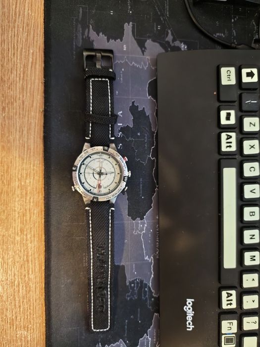 Timex, Ceas cu o curea de piele Compass, Argintiu, Curea Neagra