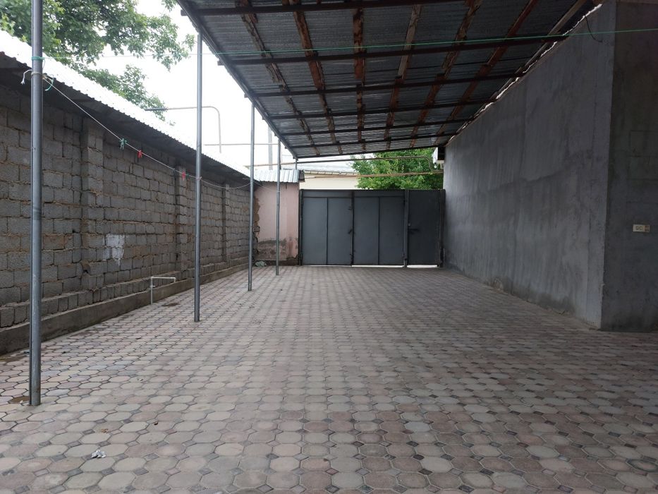 Uchastka sotiladi