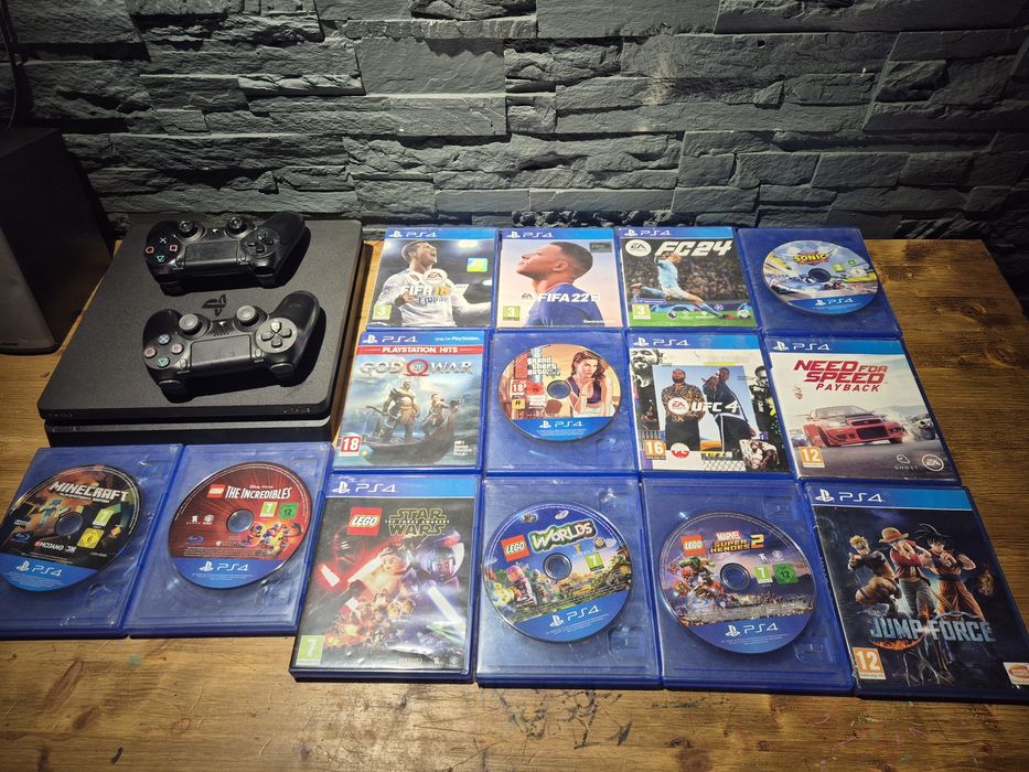 PlayStation 4,maneta și jocuri