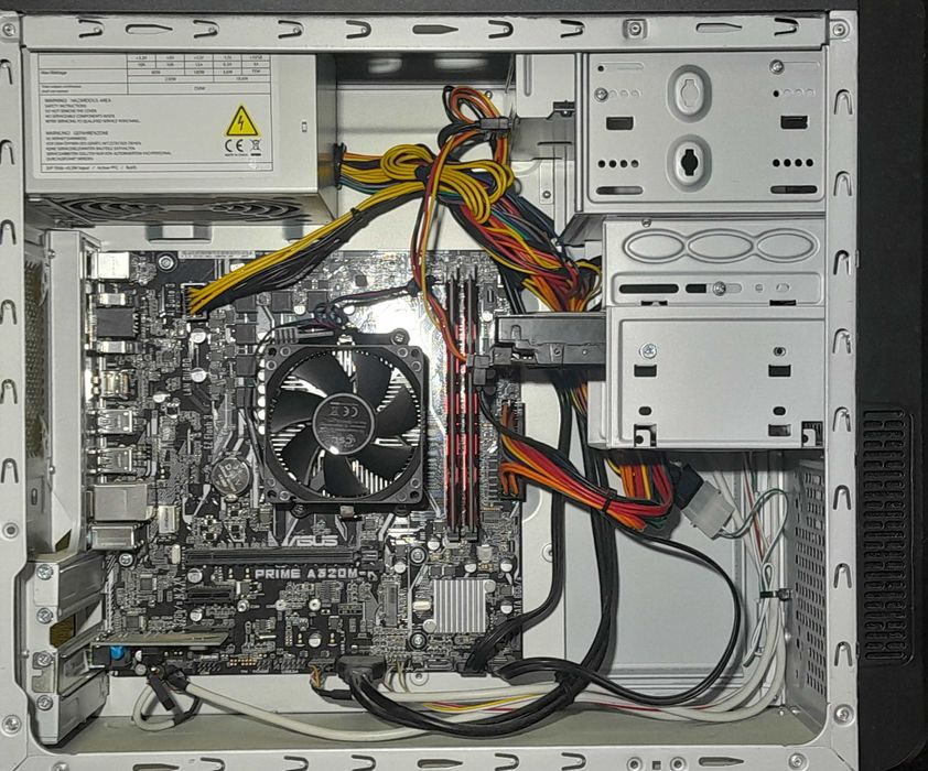 Компютър RYZEN 3 2200G 8Gb DDR4