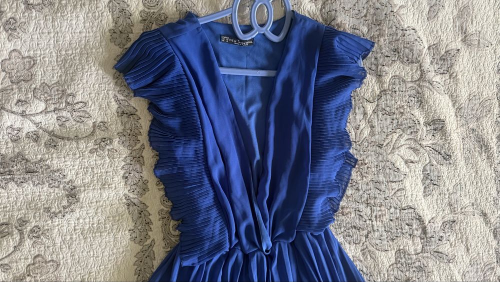 Поатье женское в синем цвете