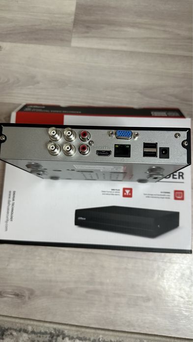 Видеорегистртор dahua dh-xvr1b04-i