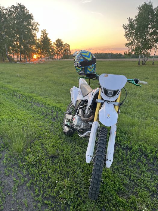 эндуро 250 кубов