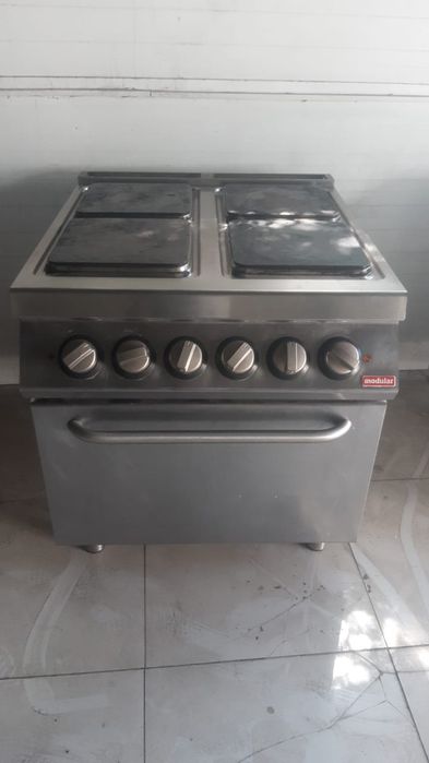 Жарочная поверхность, Плита с духовкой