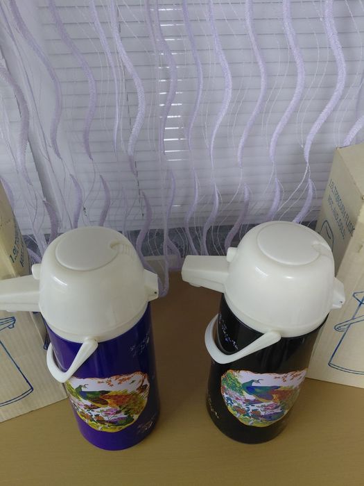 Нови Термоси с помпа