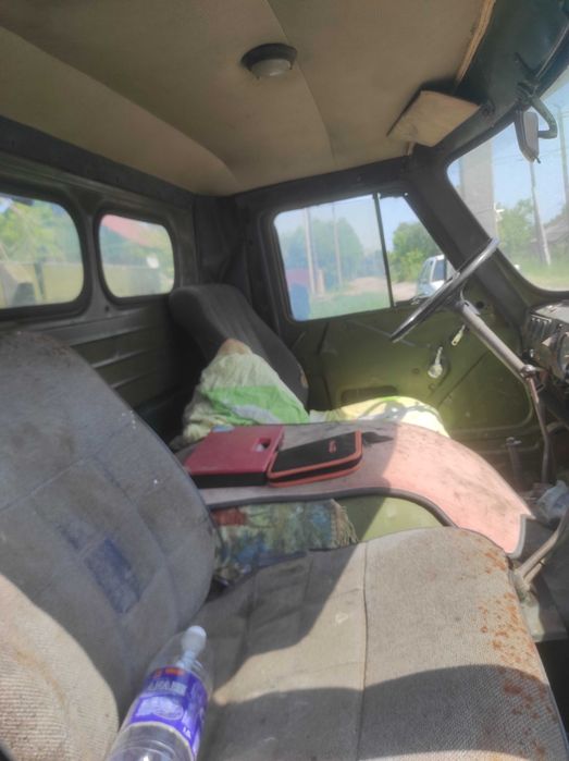 Продам УАЗ - 3303 бортовой