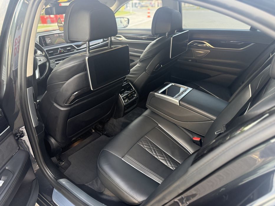Vand Bmw 750d m pachet