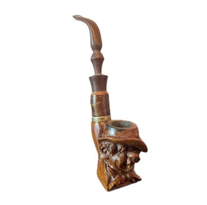 Colectie de pipe sculptate din lemn cu suport mare