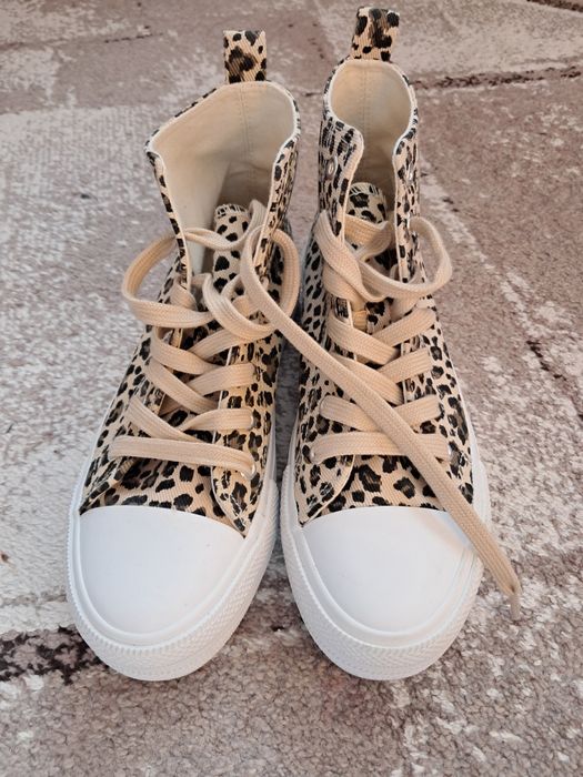 Нови кецове с леопардов принт