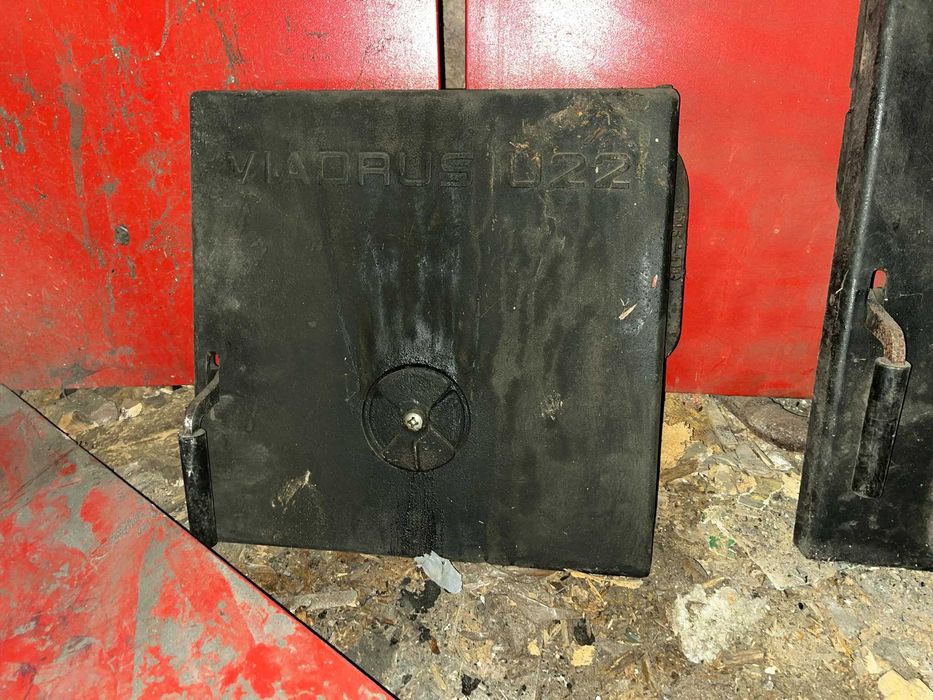 Котле Vidrus U22 на твърдо гориво (дърва, въглища)