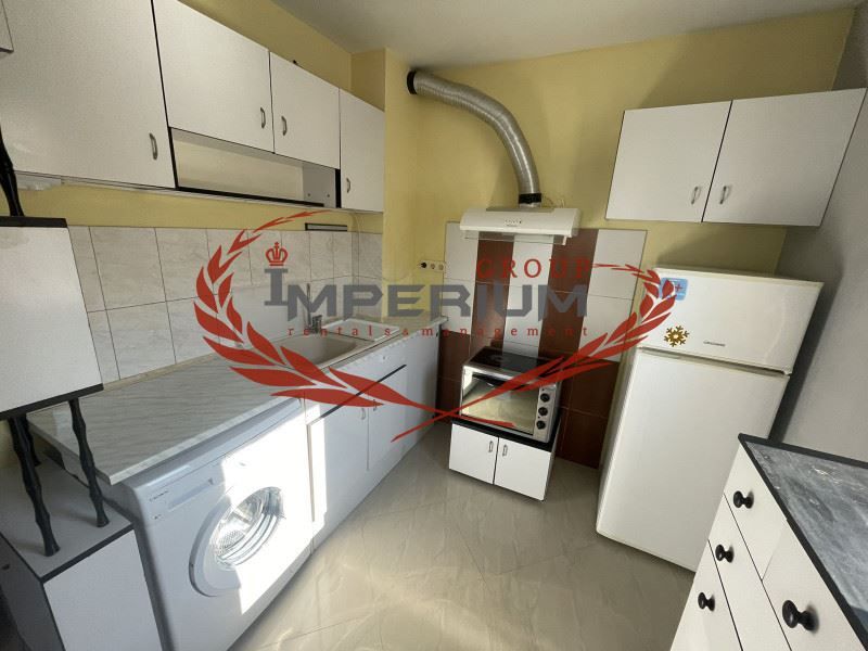 Дава се под наем Тристаен апартамент в Варна, Левски - 80 кв.м за 433.5 € - Снимка #1