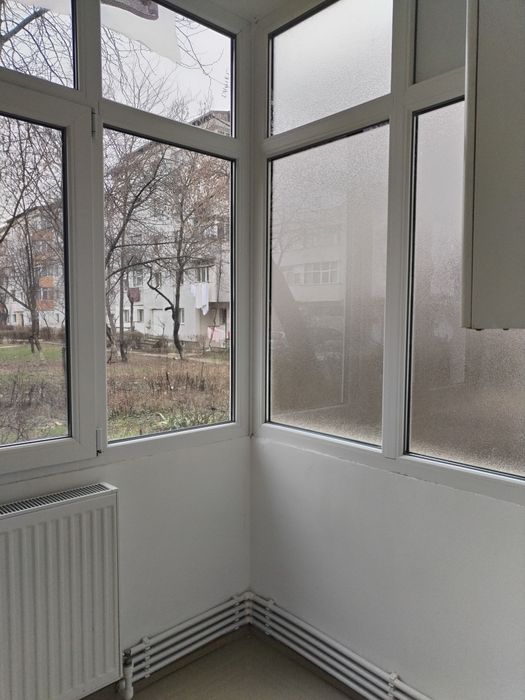 Persoana fizica 2 camere Galata  sau schimb  cu 3 camere