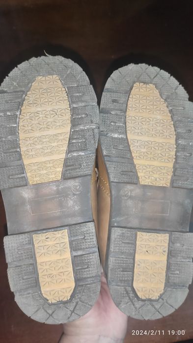 Детские зимние ботинки