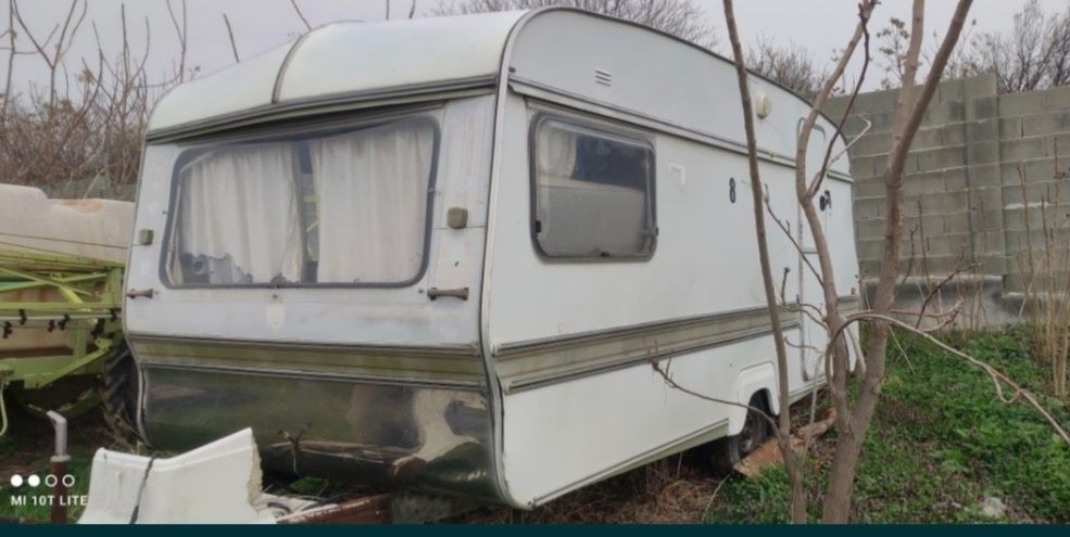 Продавам каравана