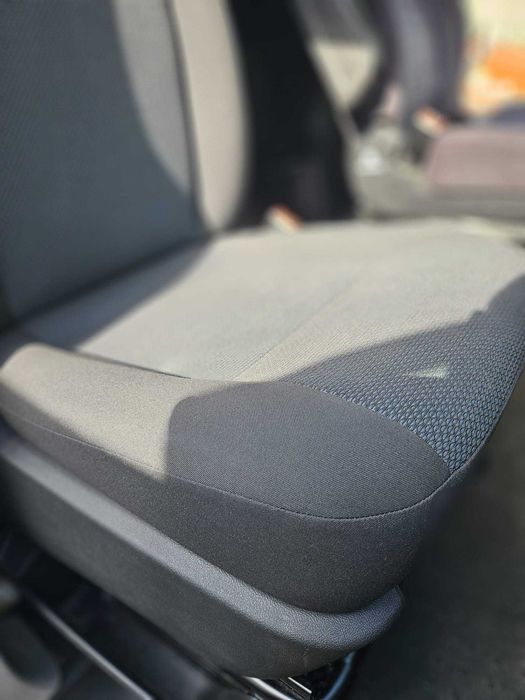 Scaun față dreapta pentru VW T5 / T6 / T6.1 (2019).