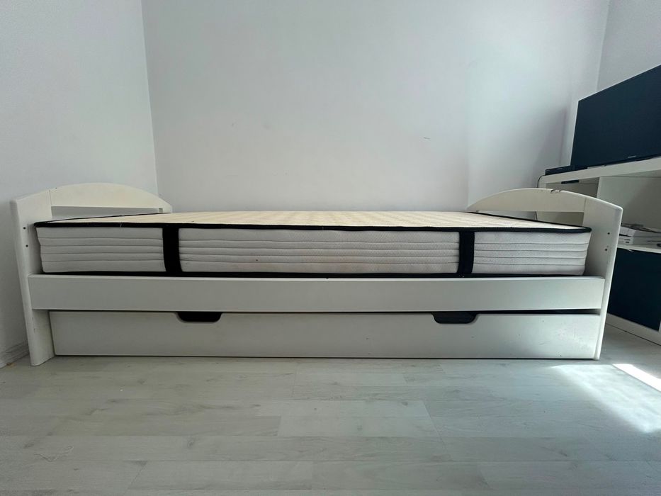 Vand pat lemn masiv 90X200 m cu saltea