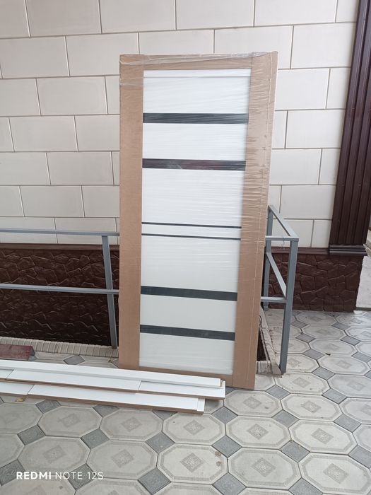 Продается дверь новая