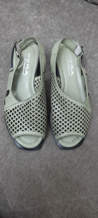 Босоножки фирменные привезённые